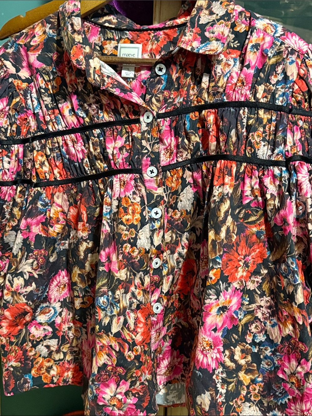 Maeve Multicolor Floral crop blouse with Pink Blooms - Picture 7 of 7